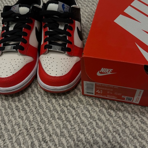 Nike Dunk Low EMB NBA 75th Anniversary Chicago (GS) - Picture 4 of 6